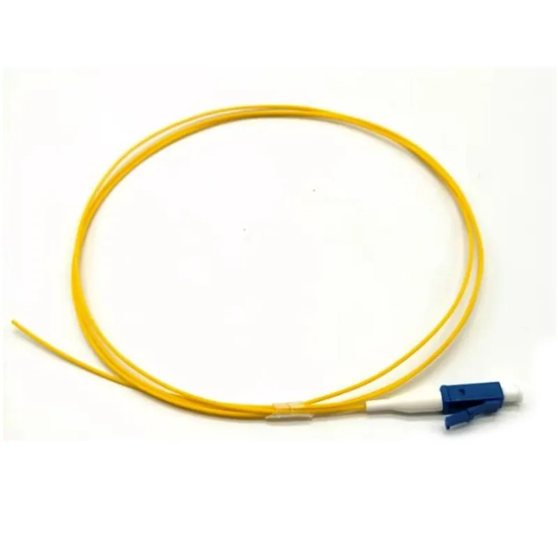 LC/UPC 0,9 ​​mm: n optinen kuitupigtail